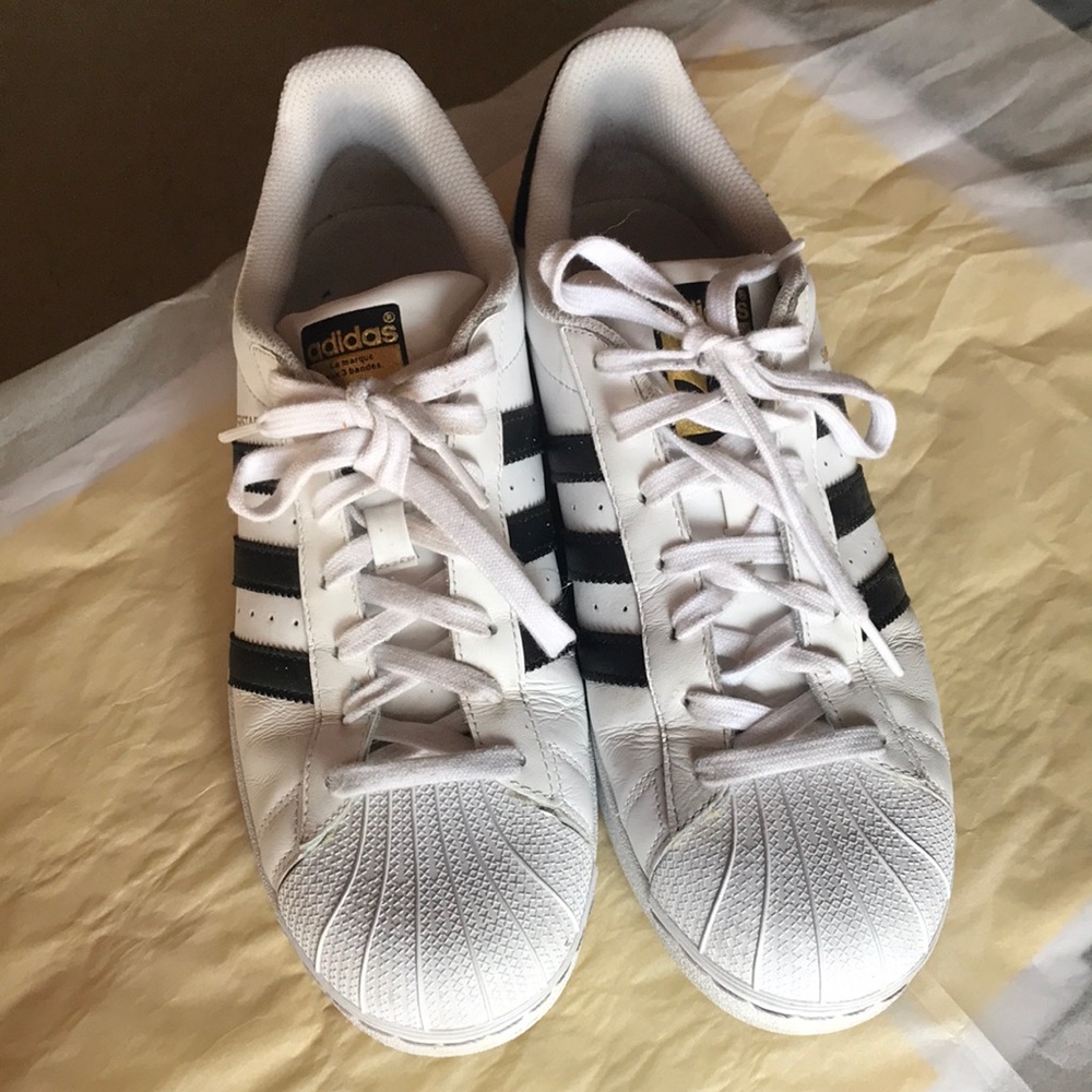 Addiadas white Superstars